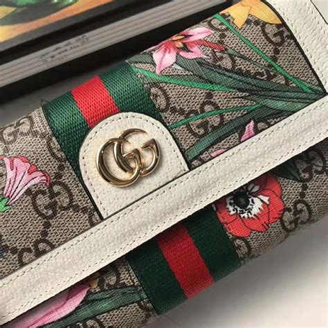 gucci wallet wqarrenty|Gucci wallet female.